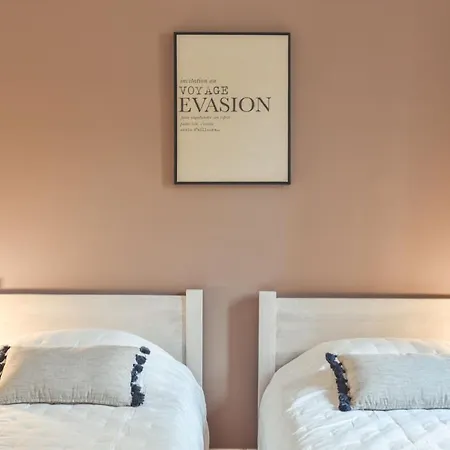 Chateau De Chaussy Holiday home