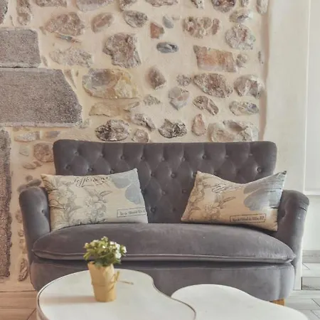 Chateau De Chaussy Vakantiehuis *